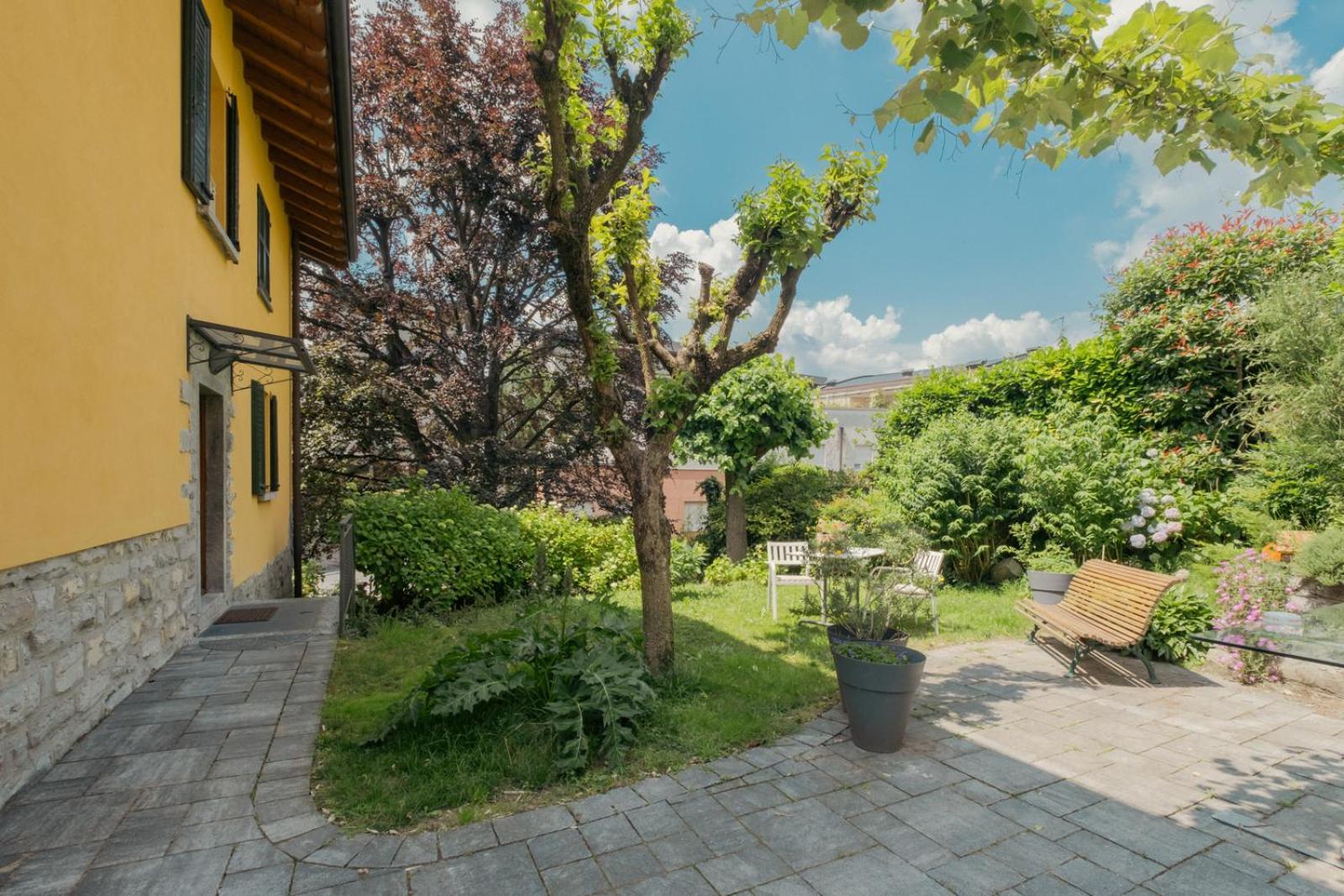 A Casa Di Maria Bed & Breakfast Como